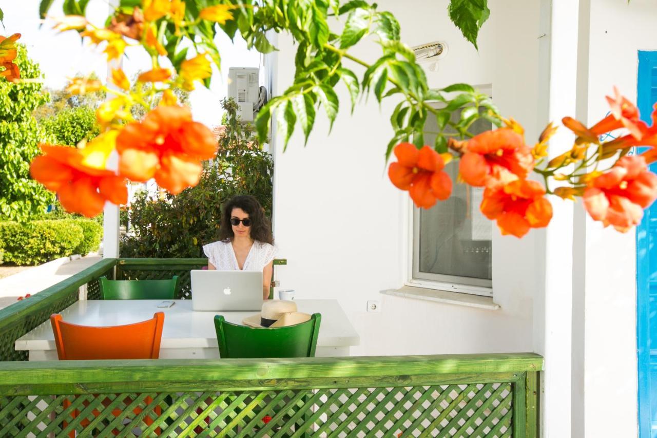 Hotel Teos Ormanci Tatil Koyu Seferihisar Esterno foto